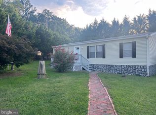 42 Champion Ct, Martinsburg, WV 25404