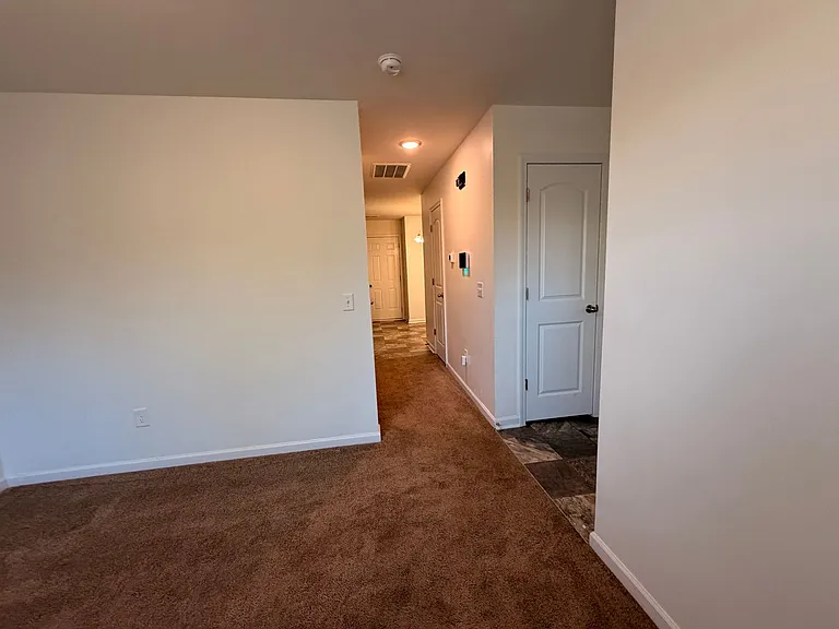948 Brentwood Park Ln — Photo 13