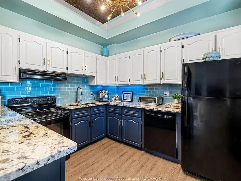 274 Crawford Ave — Photo 11