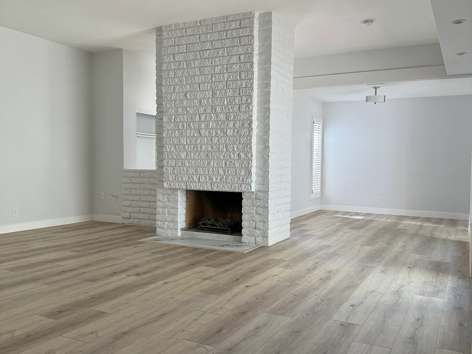 3 bed, 1650 sqft, $4,995 — Photo 2