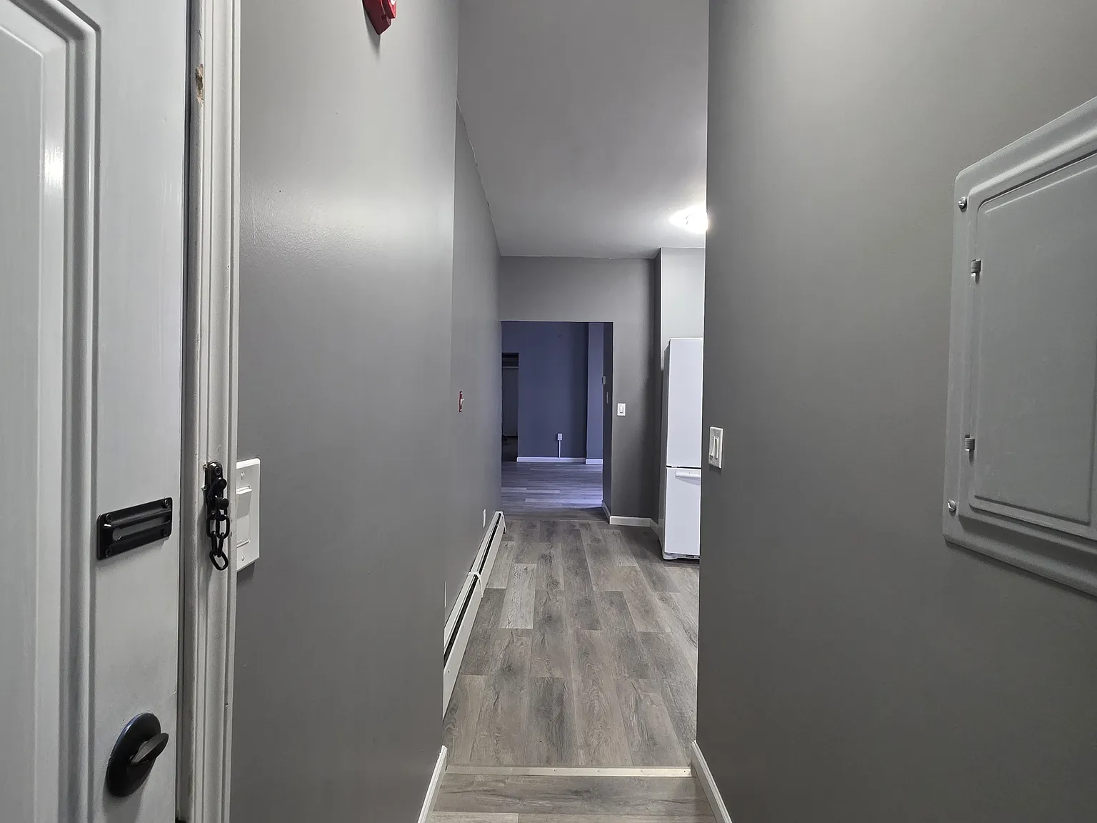 2 bed, 1200 sqft, $2,000 — Photo 2
