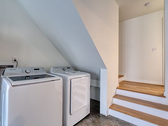 Laundry Room Cabinet