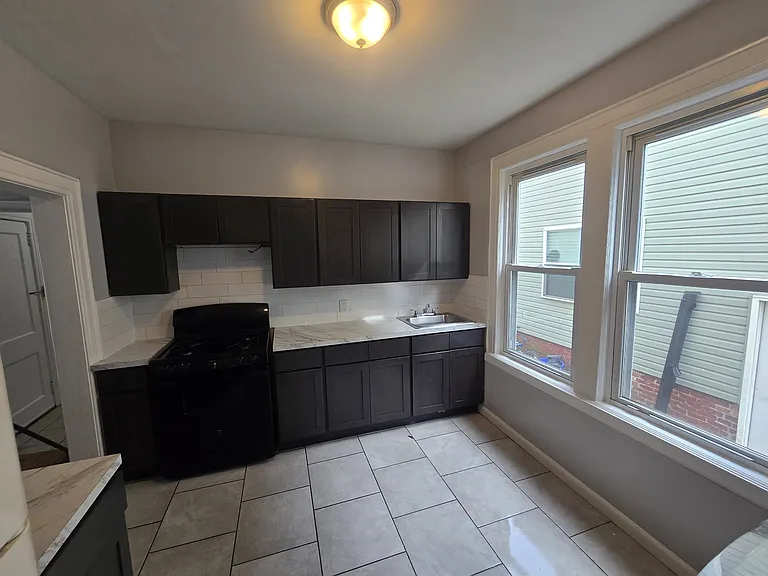 272 Clinton Pl #1 — Photo 1