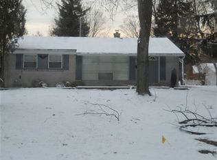 29297 Rambling Rd, Southfield, MI 48076