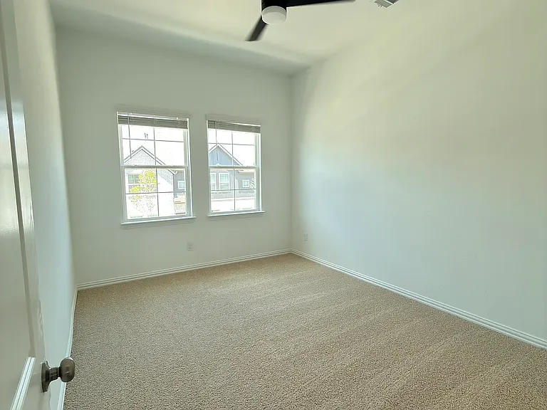 5224 Legacy St — Photo 13