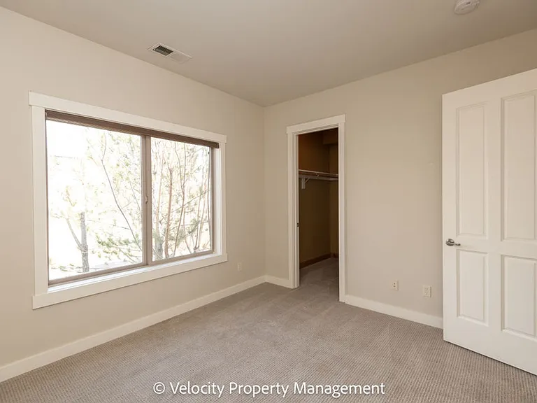 600 SW Otter Way — Photo 19