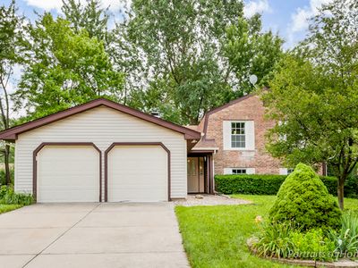 210 Freeport Dr, Bloomingdale, IL, 60108
