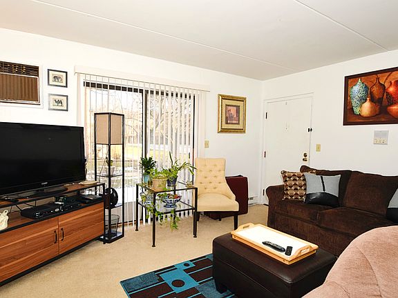 2nd image of 230 Klein Creek Ct APT 2B