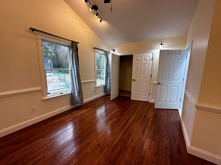 1712 Henry Rd — Photo 12