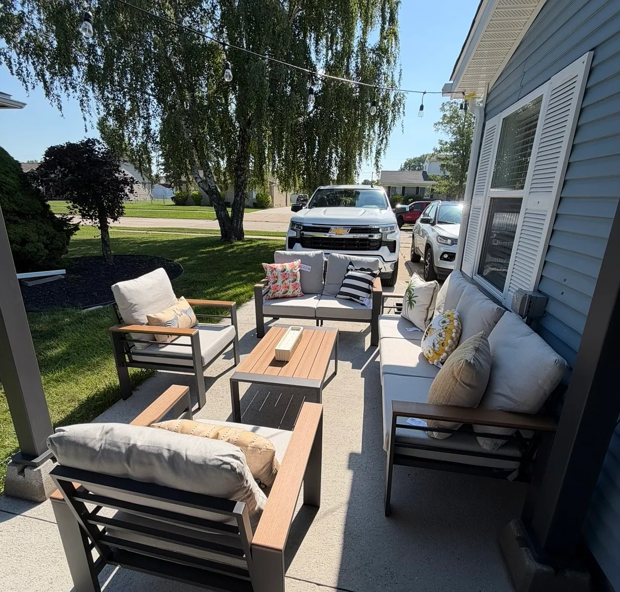 3 bed, 1323 sqft, $2,100 — Photo 4