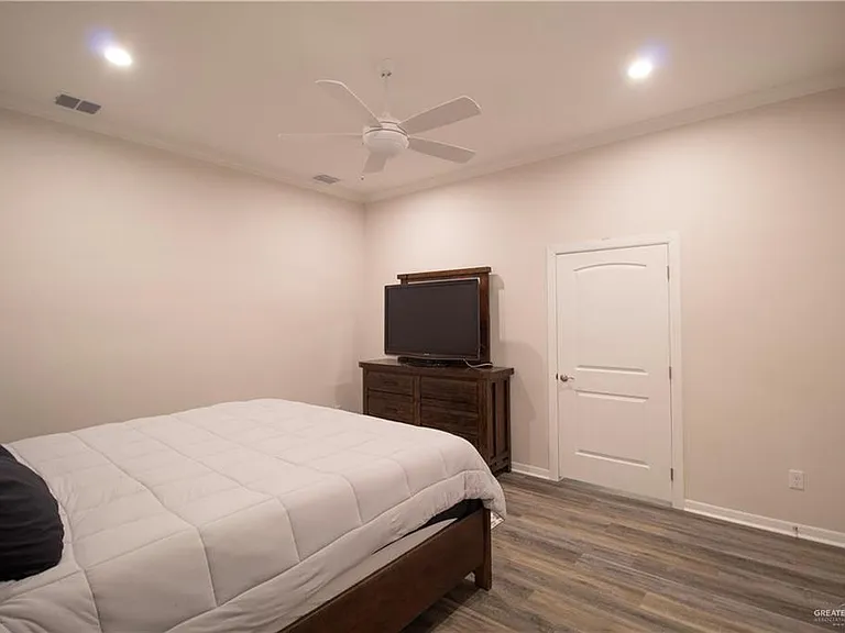13721 Belle Ct — Photo 6