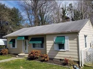 215 N Cobb Ave, Burlington, NC 27217