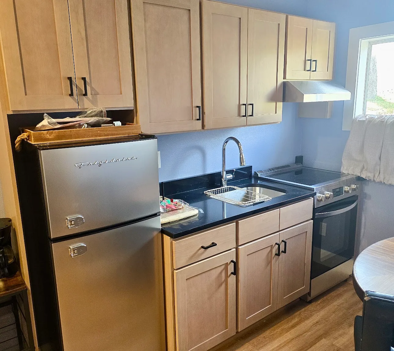 704 S Lakeshore Blvd — Photo 2