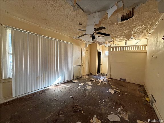 5th image of 11383 Ohio St