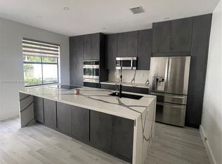 10409 W 32nd Ln #10409, Hialeah, FL 33018