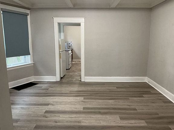 4th image of 611 E Mitchell Ave #1
