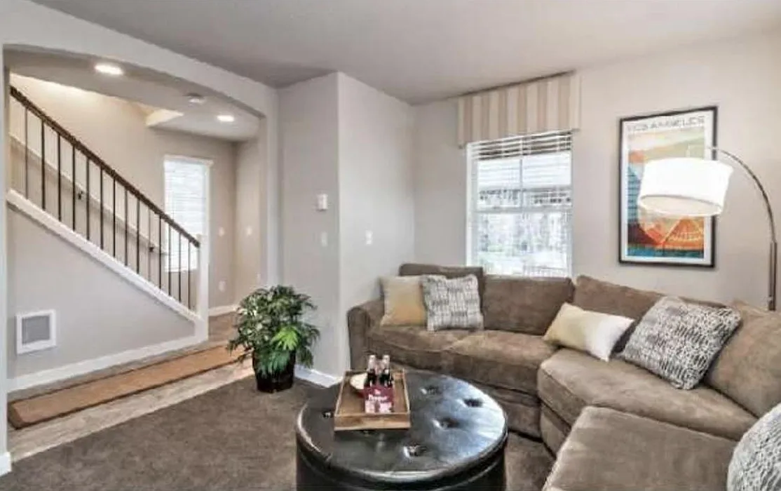 3 bed, 2.5 bath, 1750 sqft, $2,850 — Photo 3