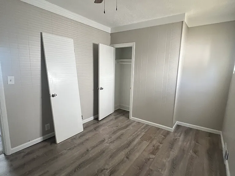 2081 W 103rd St #1 — Photo 16