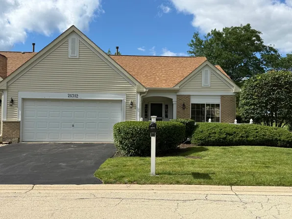 21312 W Douglas Ln, Plainfield, IL 60544