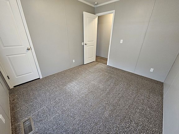 5th image of 2918 E Anita Dr