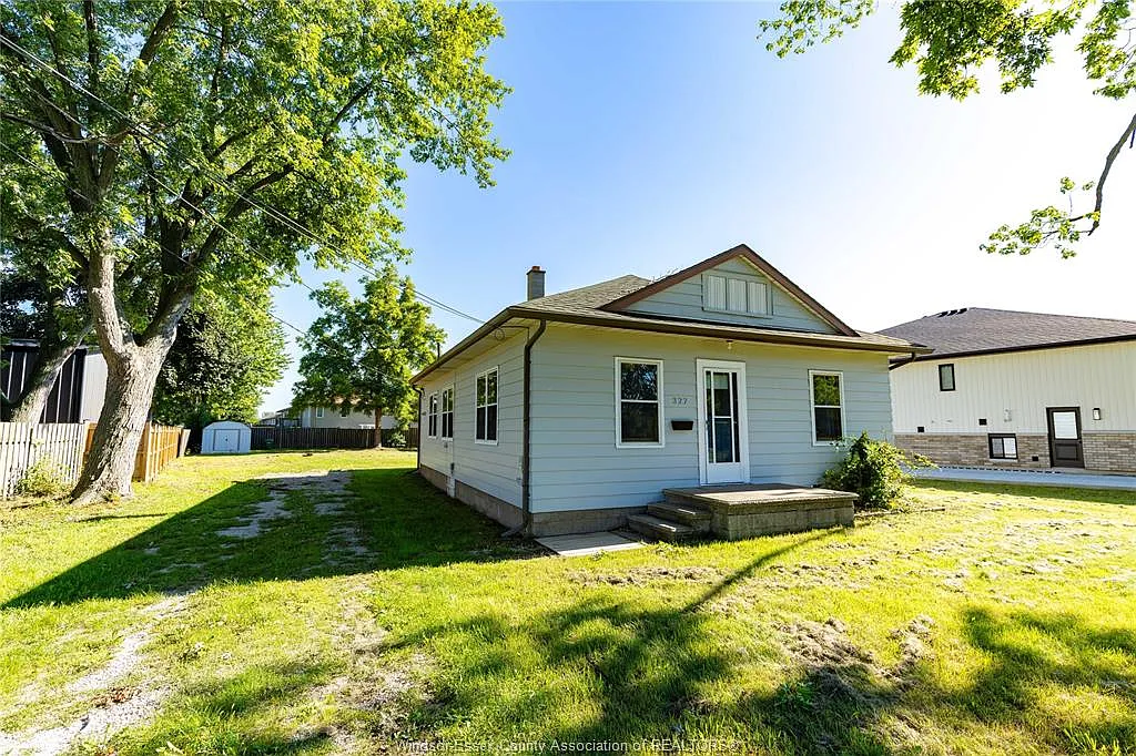 3 bed, $2,100 — Photo 1