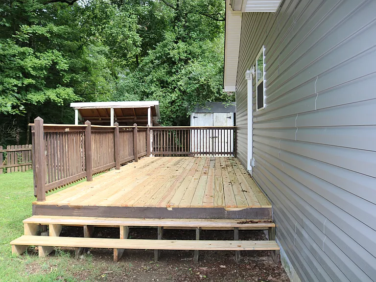 211 Martin Rd — Photo 27