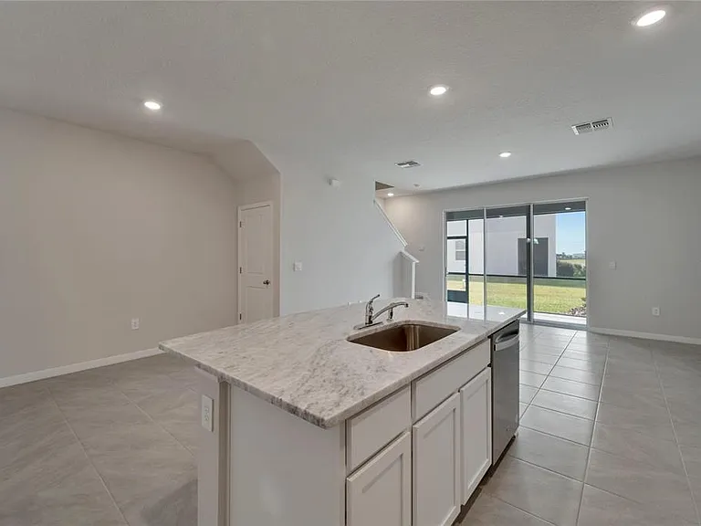 17444 Crescent Moon Loop — Photo 10