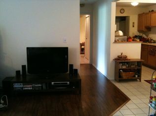 800 N Lakeside Dr APT 1B, Vernon Hills, IL