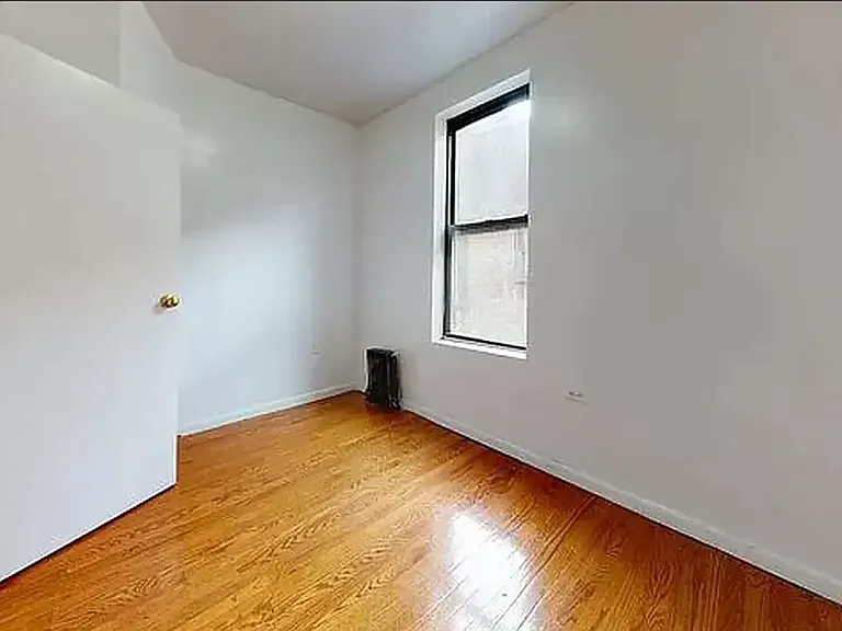 215 W 109th St #2G — Photo 3