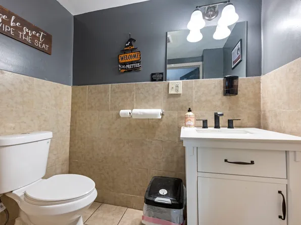 1709 Bergenline Avenue image 6 of 8