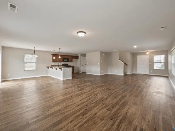 119 Winstead Cir, Owens Cross Roads, AL 35763