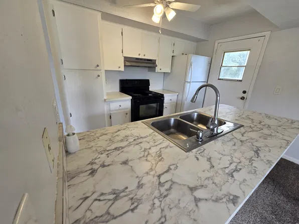 1400 Jeffords St #A, Clearwater, FL 33756