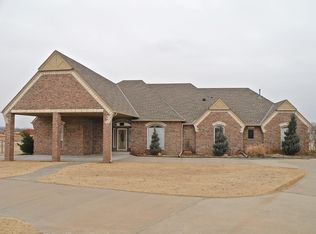 908 N Edinburrough Way, Mustang, OK 73064