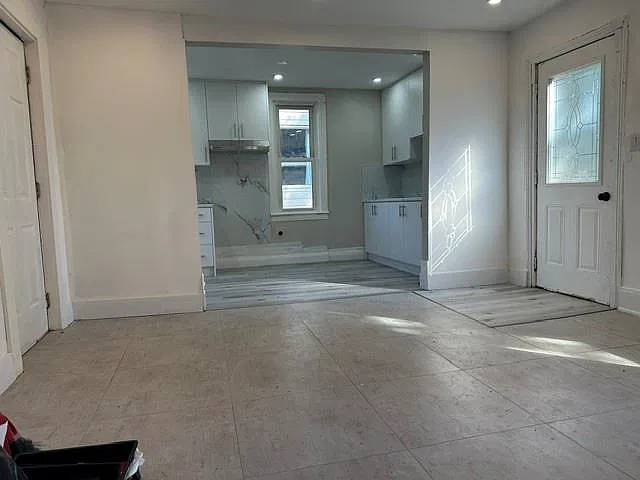 3 bed, 1.5 bath, 1100 sqft, $1,995 — Photo 4