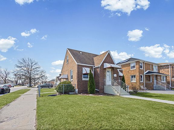 2nd image of 651 Sibley Blvd