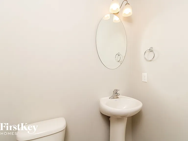 227 Sawyer Ln — Photo 13