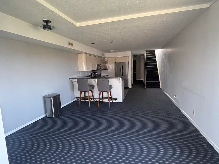 1900 Grove Ct #409 — Photo 6