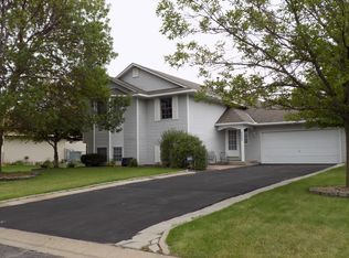6423 91st Ave N, Brooklyn Park, MN 55445