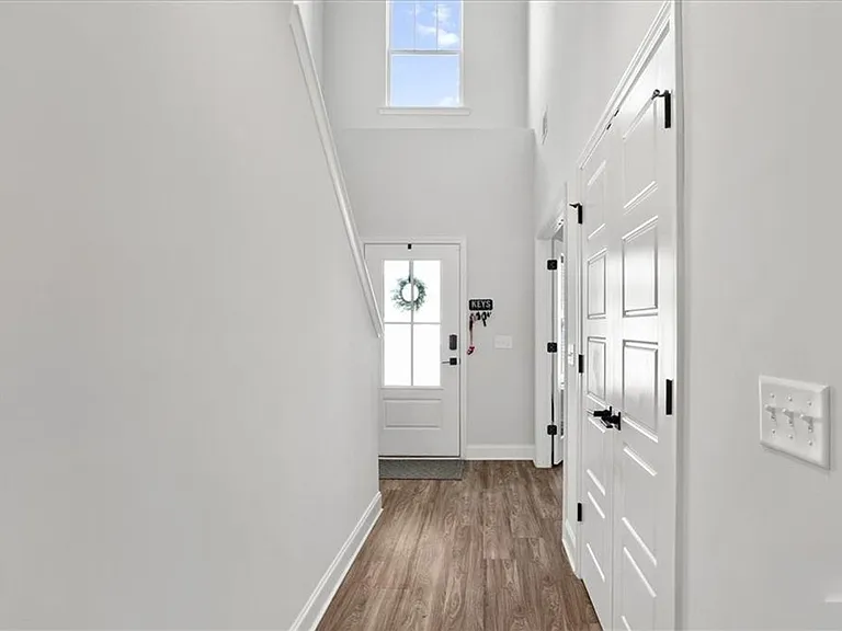 291 Timberlake Dr — Photo 3