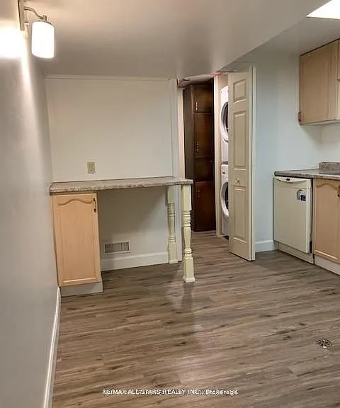 12 Parkway Ave — Photo 4