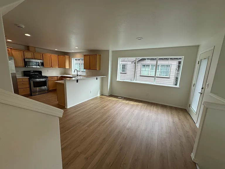 7117 Rainier Dr #H — Photo 7