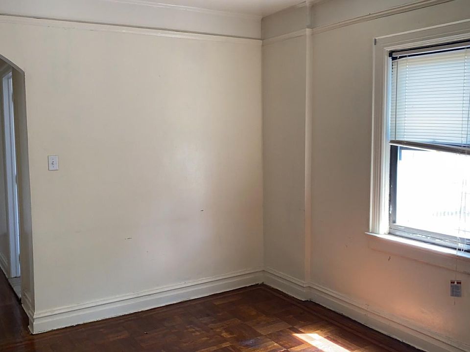 1st image of 658 E 227th St #2A