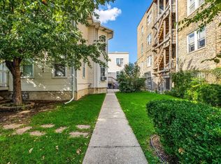 4418 W Armitage Ave #1R, Chicago, IL 60639