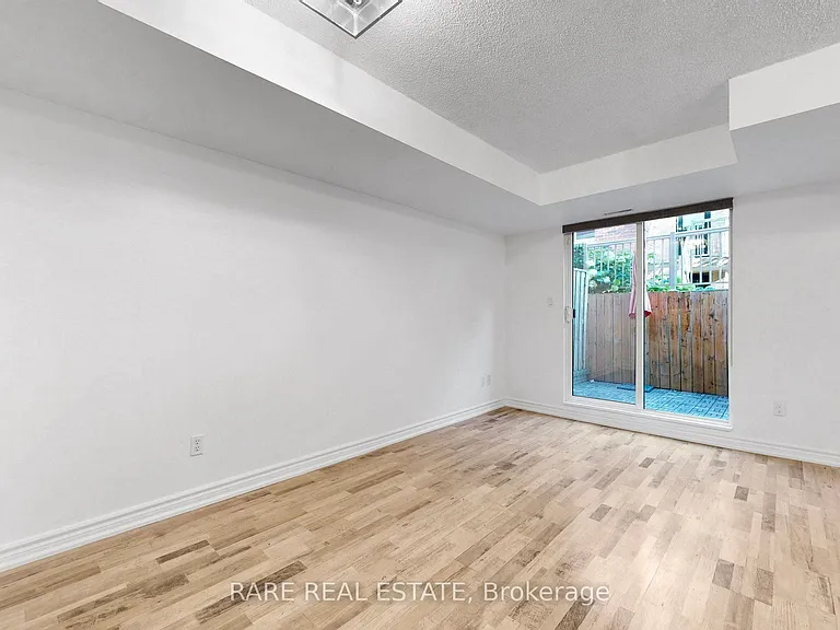 21 Ruttan St #140 — Photo 21