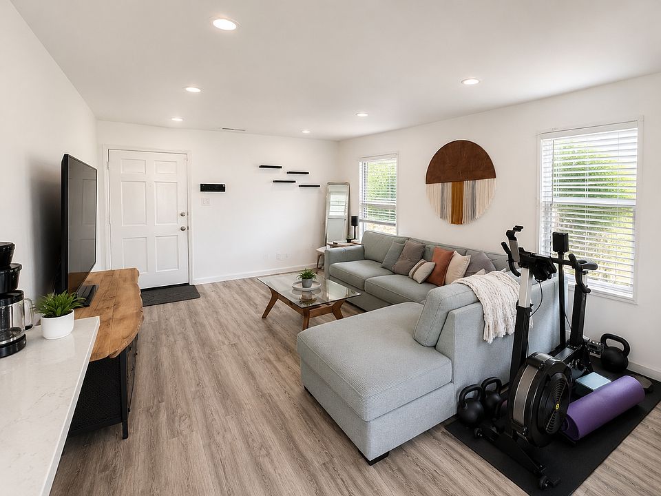 1st image of 614 Westminster Ave #1