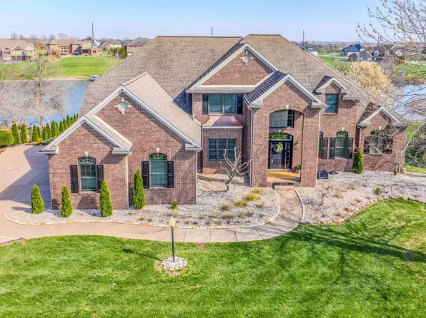 2122 Lakes Edge Dr, Newburgh, IN 47630