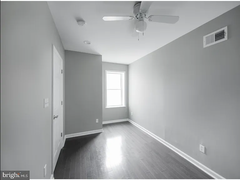 2220 Ellsworth St — Photo 9