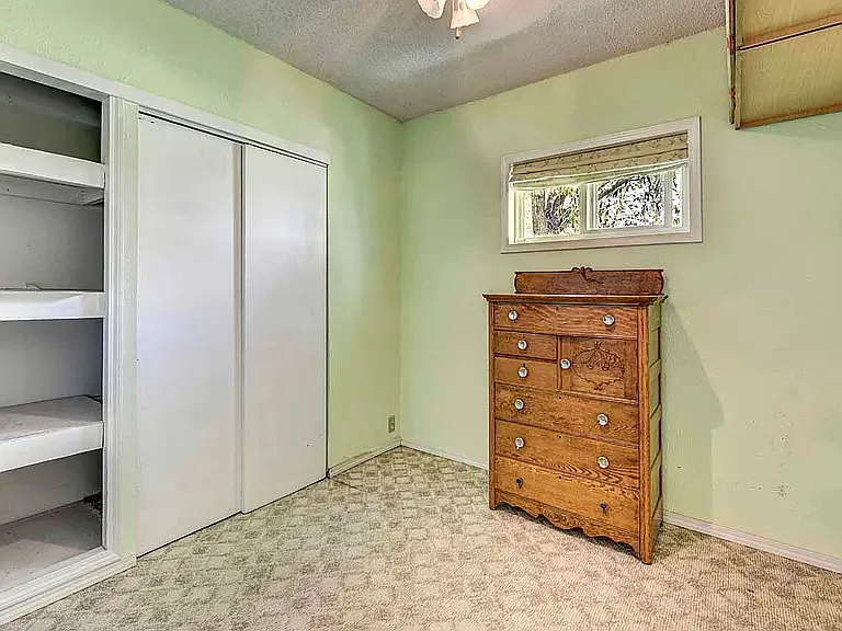 34 Cloverview Dr — Photo 14