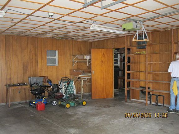 3rd image of 509 9th St