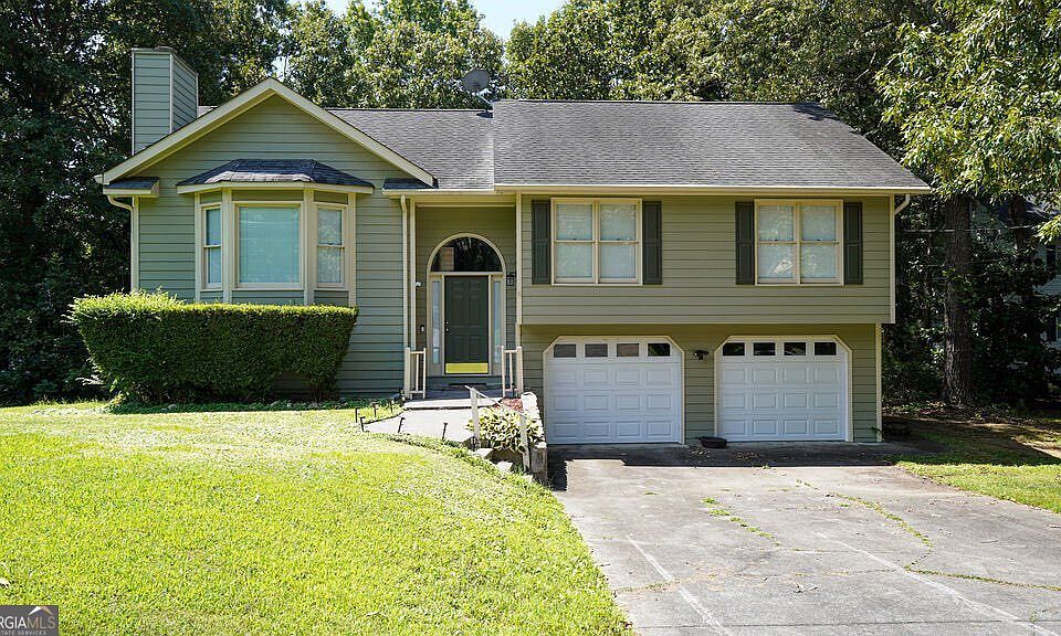 1st image of 18 Azalea Dr SE